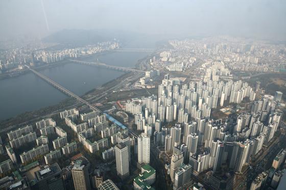 서울 아파트 시총 한 달 새 14.2조 증가…"상승세 당분간 지속"