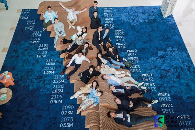 상하이 도심의 '앉을 수 있는 파도'…기후위기 체험 작품 'WAVE' [황덕현의 기후 한 편]