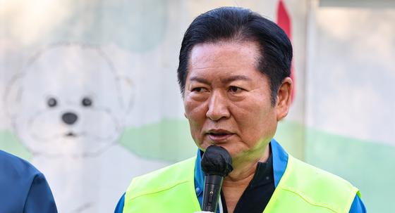 100일회견 대신 봉사활동 택한 정청래…'로키' 행보