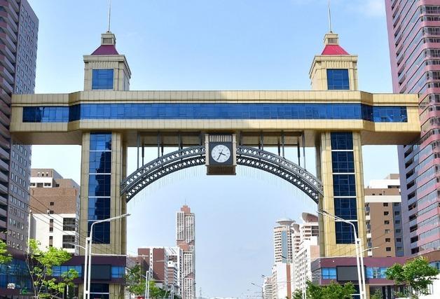 하늘 위에서 평양냉면을…北, '화성금강관' 내부 첫 공개