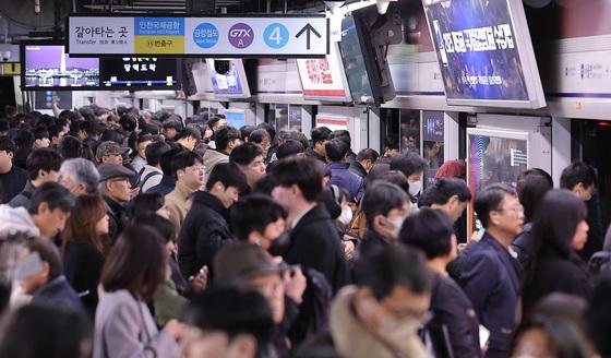 [뉴스1 PICK]서울지하철 1~8호선 '준법운행' 돌입