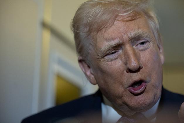 [오늘 트럼프는] 핵심 동맹 이스라엘에 '시리아 공격 자제' 경고