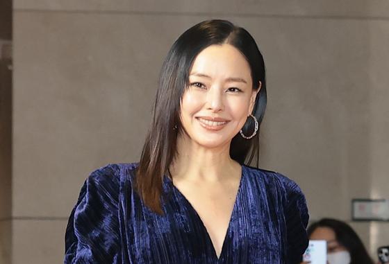 이하늬 1인 기획사 분점이 곰탕집? "건물 취득 이전부터 영업…임대 유지한 것"