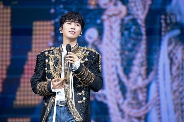 임영웅, 전국투어 마지막 공연 부산 티켓 오픈…전석 매진 예고