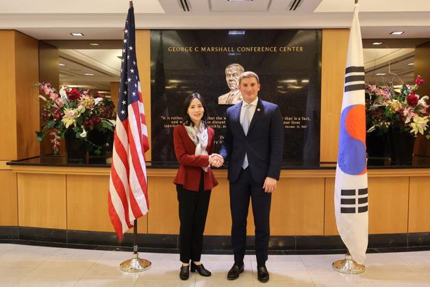 고려아연, 美 '팍스 실리카' 전면에…美국무차관 "중요한 이정표"