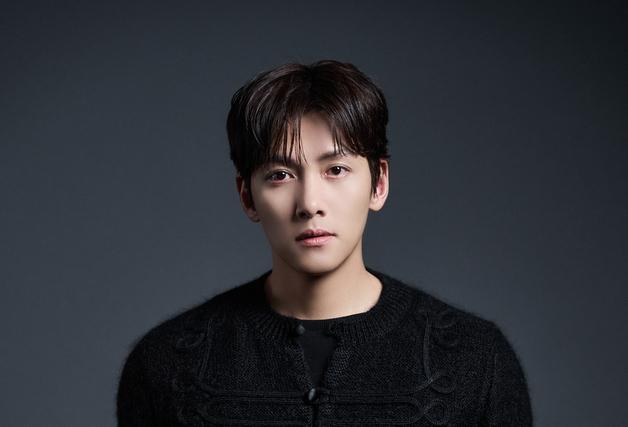 지창욱 "전지현보다 구미호 잘할 사람 없어…로코 호흡 기대" [N인터뷰]