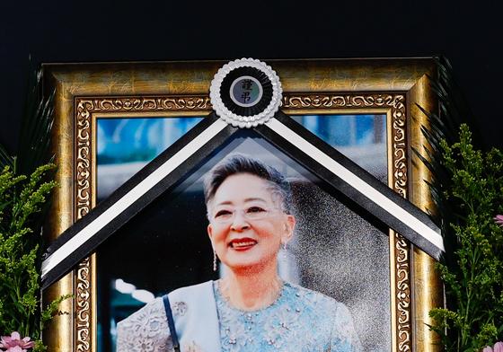 美별세 김지미, 韓충무로에 추모공간…장미희 정혜선 오세훈 조문·李대통령 조화