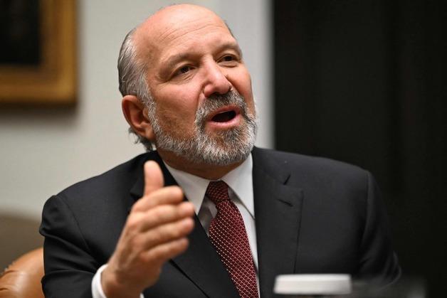 러트닉 "美 투자 안하면 100% 관세"…한국 반도체 압박