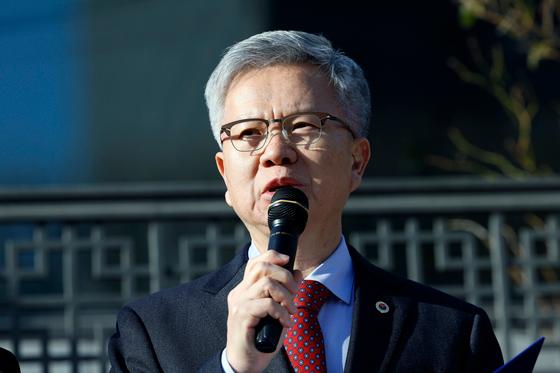 의협 회장 "의사 인력 추계위, 지난 정부 답습 말아야…근거 부족시 '단식'"