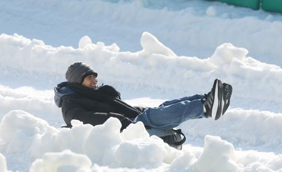 인천·부천·김포 곳곳에 겨울 놀이터…스케이트·썰매장 잇달아 개장