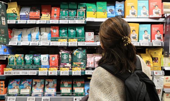 2%대 안정에도…오를 대로 오른 물가, 체감은 여전[2025경제결산]②