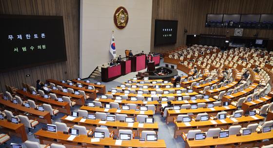 "예규 불완전성 보완" 與 '내란재판부법' 확고…파장 주시