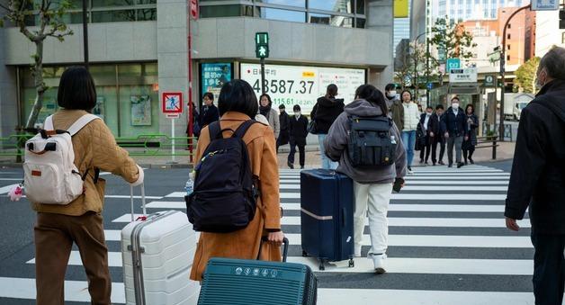 일본, 출국세 3배 '기습 인상'…"국적 무관 3만원 내라"