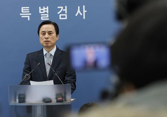 내란특검 "윤승영, 포고령 위헌성 몰랐단건 허위…계엄정보 수집"