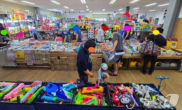 내년부터 플라스틱 장난감도 재활용…종량제 봉투에 버리면 안 돼요