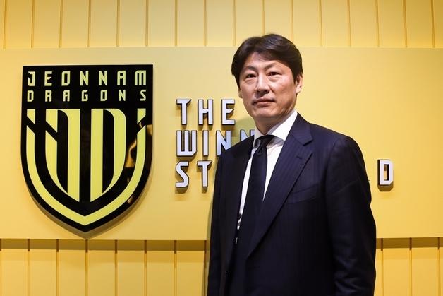 K리그2 전남, 박동혁 신임 감독 선임…"축구감독 인생 걸겠다"