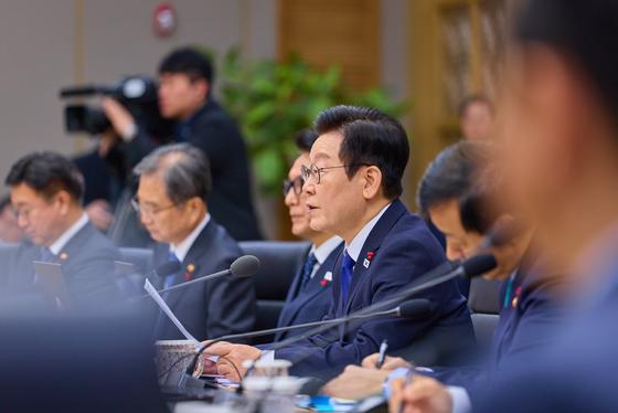 김종민 "서울-세종 공동집무실·세종 국무회의 정례화" 제안