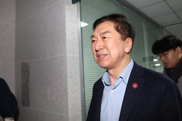 '김건희 로저비비에 선물' 김기현 부부 29일 첫 재판