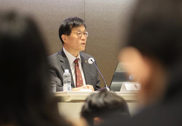 '약발' 안먹히는 고환율…외환당국 '변동성→레벨' 적극관리로 선회