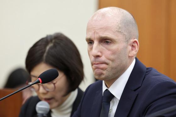 로저스 쿠팡 대표 "내 개인정보도 유출…심각한 상황 공감"