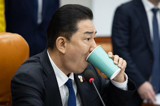 김병기 "쿠팡 만남 문제라면 의원 말아야…뉴스타파 언론으로 안봐"