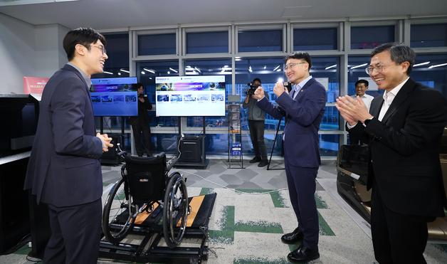 국세청, 고용 늘린 청년 창업 기업에 세무조사 2년 유예한다