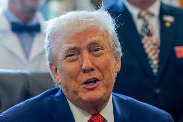 트럼프, 대마초 규제완화 서명…"케타민과 동급인 3급 하향"