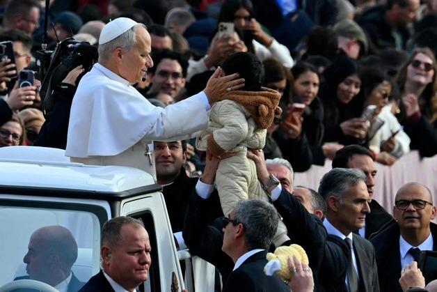 교황, AI 전쟁도구화 비판…"무력 분쟁의 비극 더 악화시켜"