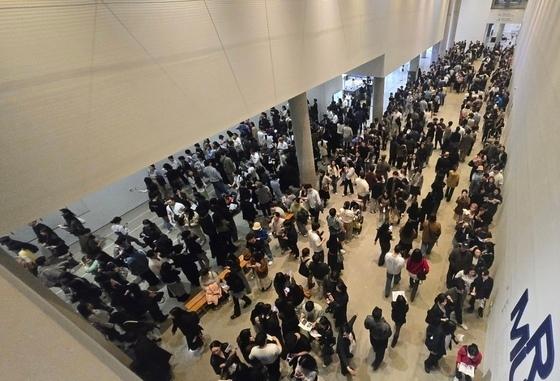 부활하는 미술시장…'키아프-프리즈' 성료·경매 시장 반등 [2025 총결산-미술]