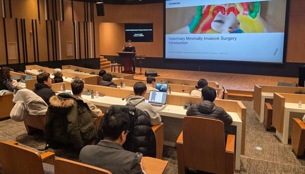 "지방도 복강경 문의 늘어"…코벳 수의사 술기 세미나 호응
