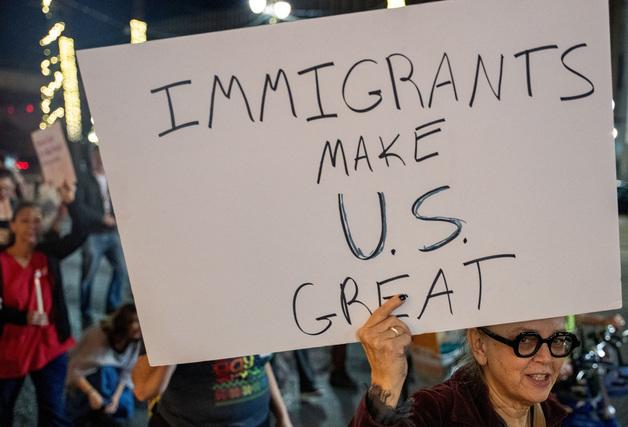 美 이민자 186만 명 급감은 통계 착시… 실상은 최대 62만 명 수준