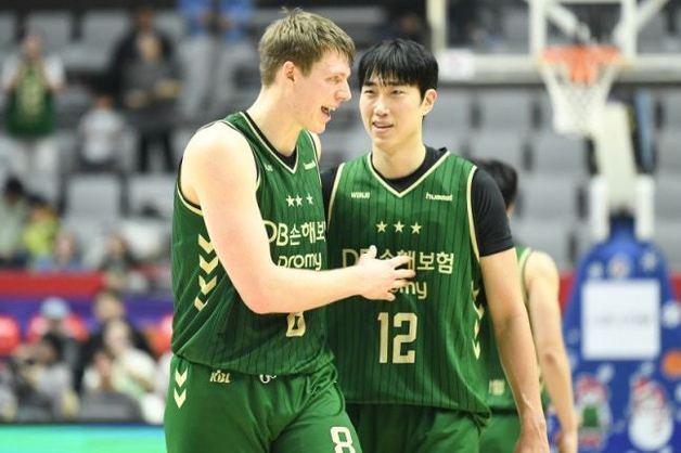 '엘런슨 38점' DB, KT 83-81 제압…문경은 감독 300승은 다음으로