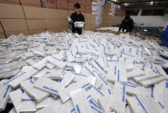 [뉴스1 PICK]수출된 국산 담배 175만 갑 밀수입한 일당 적발