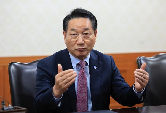 유정복 인천시장 "민심, 與보다 국힘 더 못 믿어…장동혁 '남 탓' 안돼"