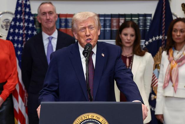 美, 최대 90% 약가 인하 돌입…"국내 시장 영향 모니터링 필요"