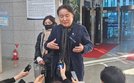 '돈봉투 수수 의혹' 김영환 충북지사 "정치적 의도 깔린 표적수사"(종합)