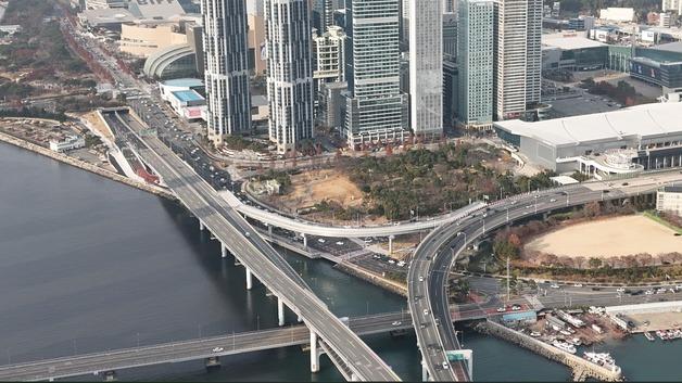 부산 광안대교 접속도로 개통…수영강변대로 혼잡 30%↓