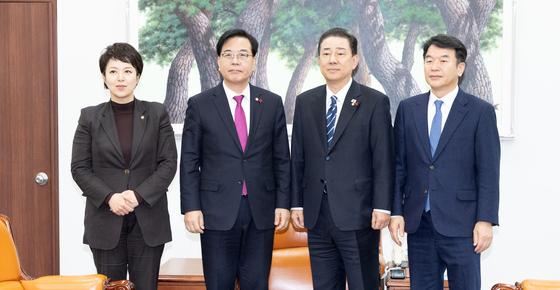 여야, 통일교 특검법 논의했지만 이견 여전…연내 처리 '불투명'