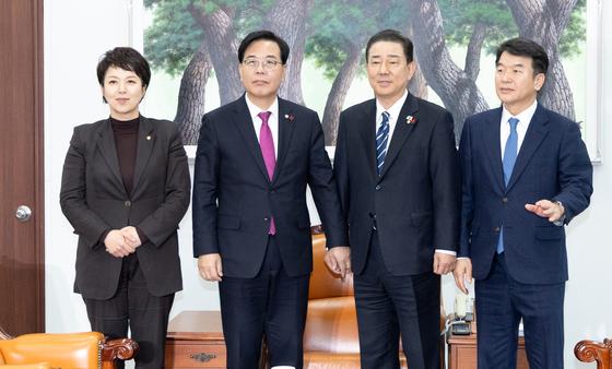 여야, 통일교 특검법 각자 발의…특검 추천방식 신경전(종합2보)