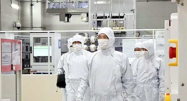 '와신상담' 2년, 삼전 반도체 위상 회복…파운드리도 날개