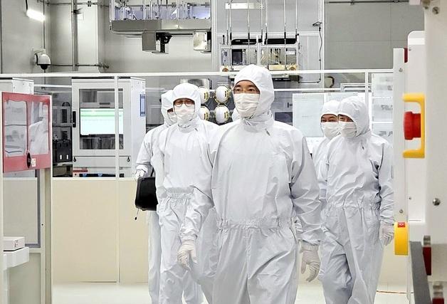 '와신상담' 2년, 삼전 반도체 위상 회복…파운드리도 날개