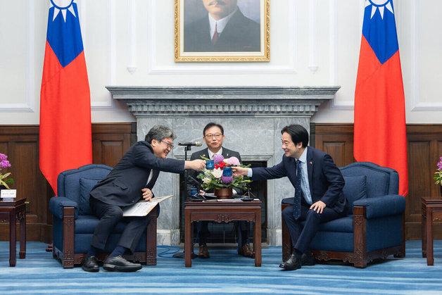 중일 갈등 속 日자민당 간부 라이칭더 만나…중국 "엄중 항의"