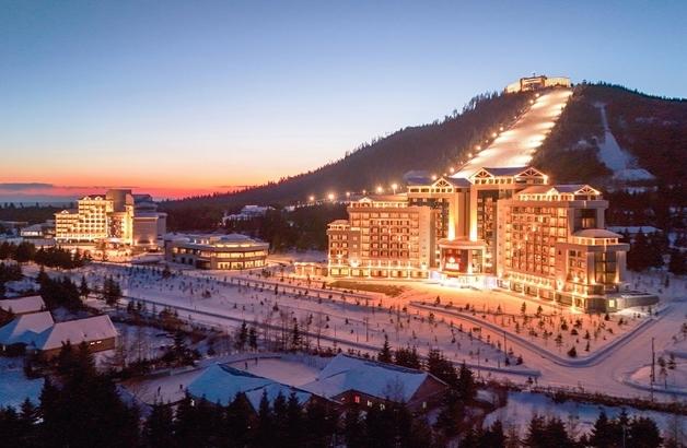 삼지연관광지구에 호텔 5곳 준공…김정은, 딸과 현지지도 [데일리 북한]