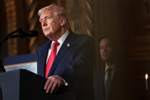 트럼프 "한화와 협력해 美해군 신형 프리깃 군함 건조"