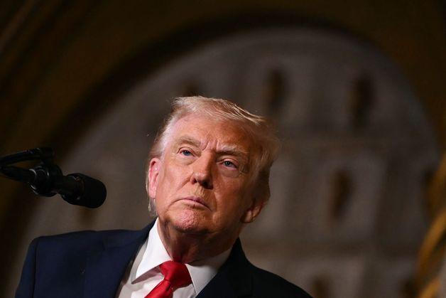 트럼프 "압류 원유, 미국이 가질 수도…마두로는 퇴진이 현명"