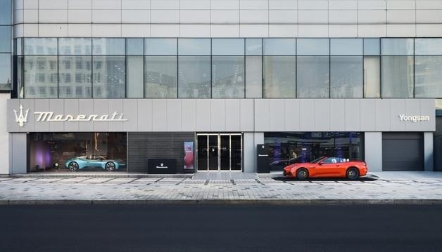 마세라티, 용산 전시장 확장 오픈…이탈리안 럭셔리 경험 강화
