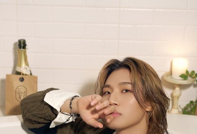 대성, 향기 브랜드 모델 발탁…욕조 안 치명 비주얼