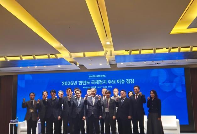 "北, 통일부와 대화 거부하면…대통령 직속 전담기구 설치해야"