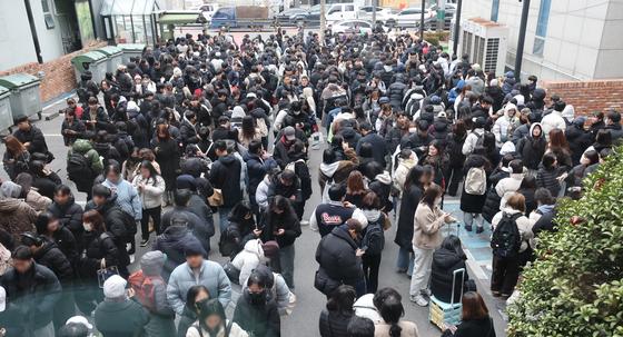 "2만원 주면 동행"…'성심당 임산부 프리패스' 악용 논란 