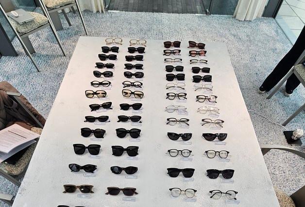 '안경 알도 호환돼'…젠틀몬스터·블루엘리펀트, 제품 비교해 보니